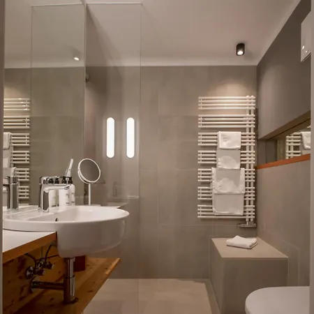 酒店 Biohotel Gralhof 3*