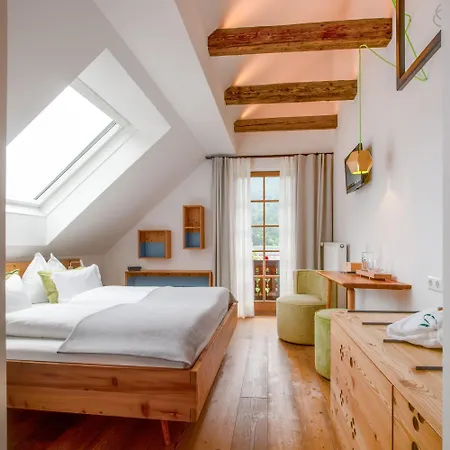 Biohotel Gralhof ホテル