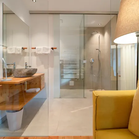 ホテル Biohotel Gralhof ヴァイセンゼー